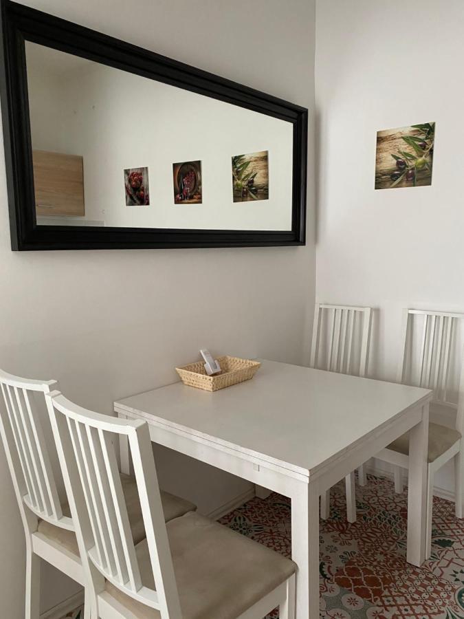 Home Sweet Apartment Buk Bagian luar foto
