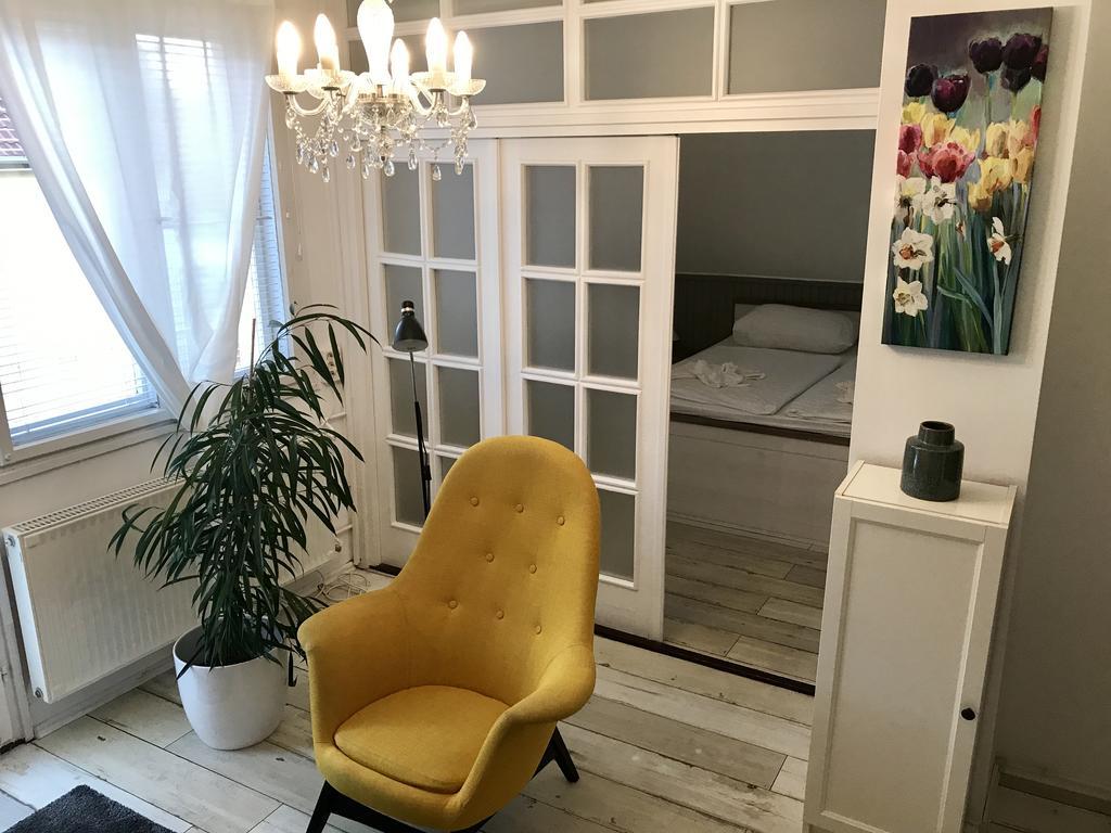 Home Sweet Apartment Buk Bagian luar foto