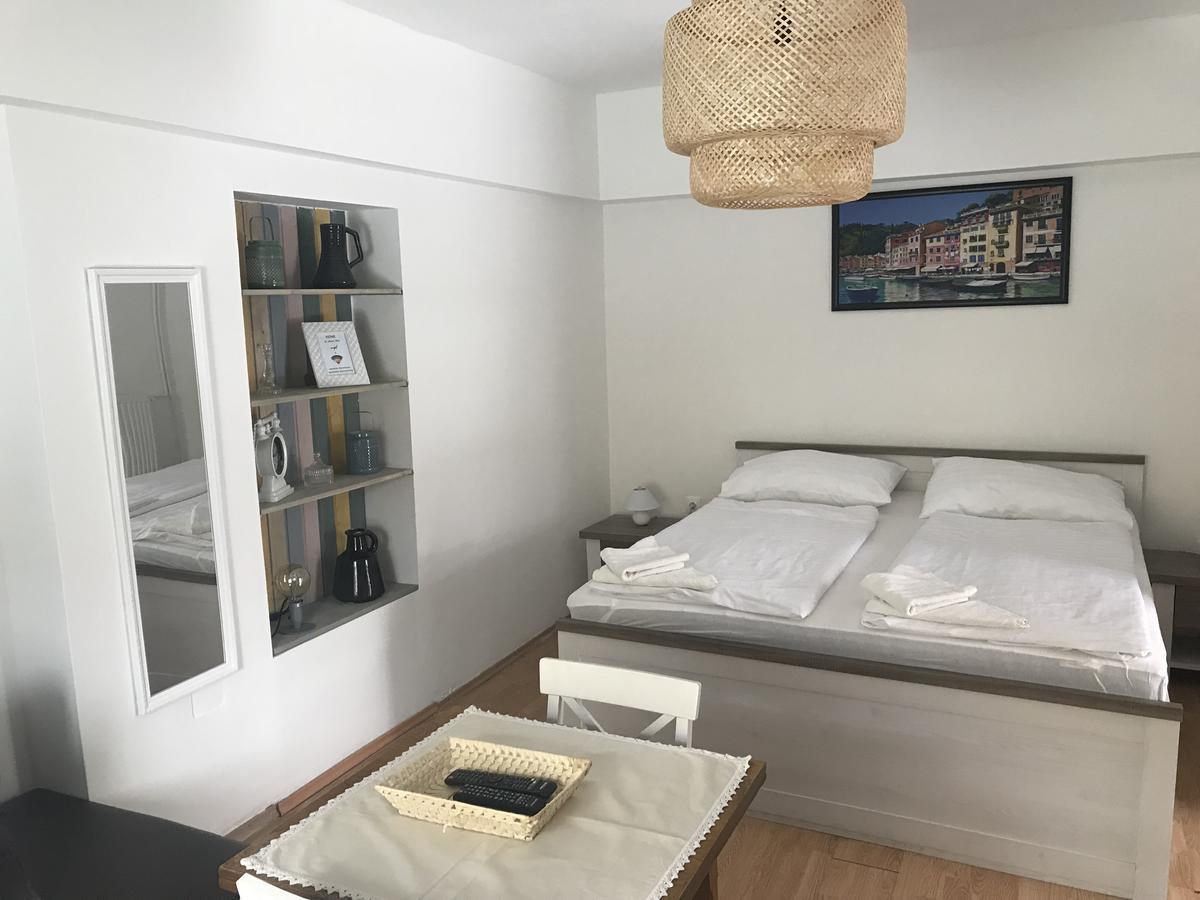 Home Sweet Apartment Buk Bagian luar foto